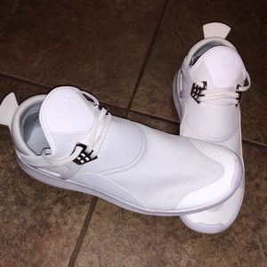 Like new White Jordan Shoes